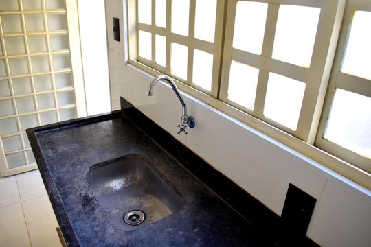 Cozinha - Torneira de apartamento para alugar com 2 quartos, 78m² em Campos Elísios, Ribeirão Preto