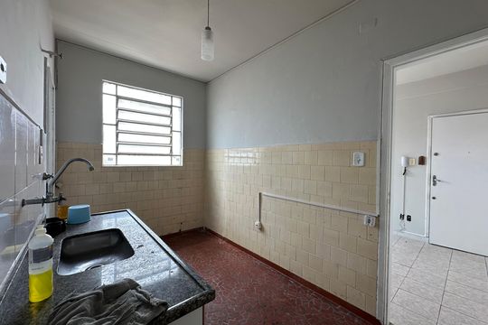 Cozinha de apartamento para alugar com 2 quartos, 67m² em Bom Retiro, São Paulo