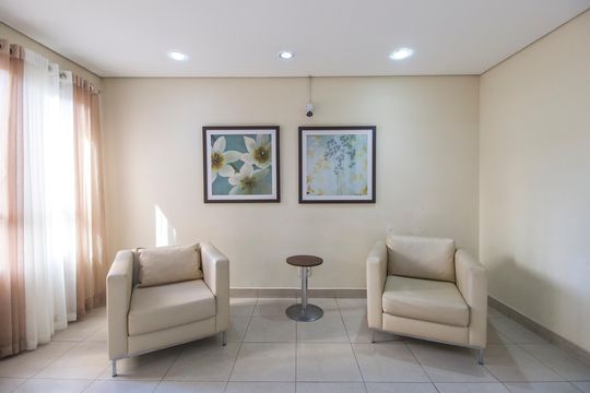 Área comum de apartamento para alugar com 2 quartos, 74m² em Jardim Tupanci, Barueri