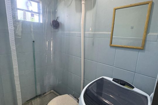 Banheiro Social de kitnet/studio para alugar com 1 quarto, 35m² em Jardim Tarumã, Jundiaí