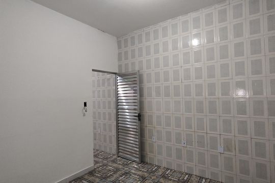 Quarto de casa para alugar com 1 quarto, 60m² em Vila Lourdes, Ferraz de Vasconcelos
