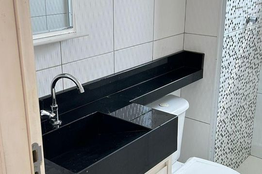 Banheiro de apartamento para alugar com 2 quartos, 53m² em Vila Ipe, Hortolândia