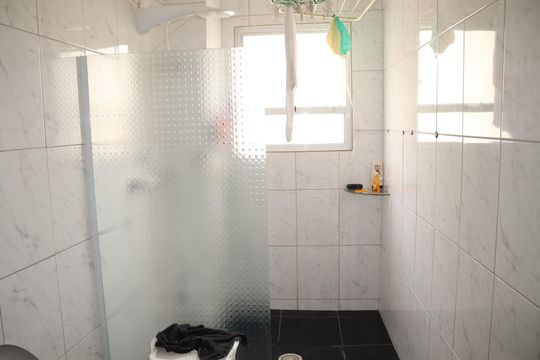 Banheiro Social de apartamento à venda com 2 quartos, 100m² em República, São Paulo