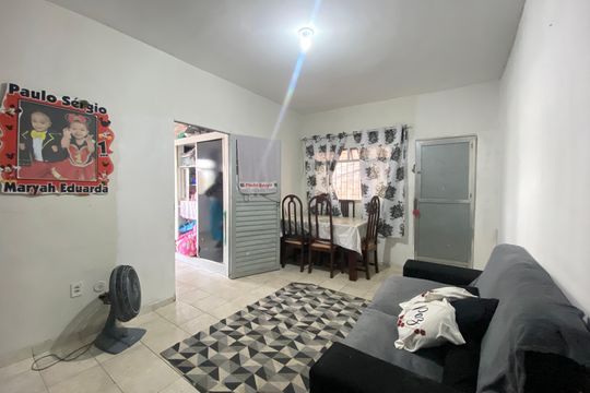 Sala de casa à venda com 2 quartos, 85m² em Pilares, Rio de Janeiro