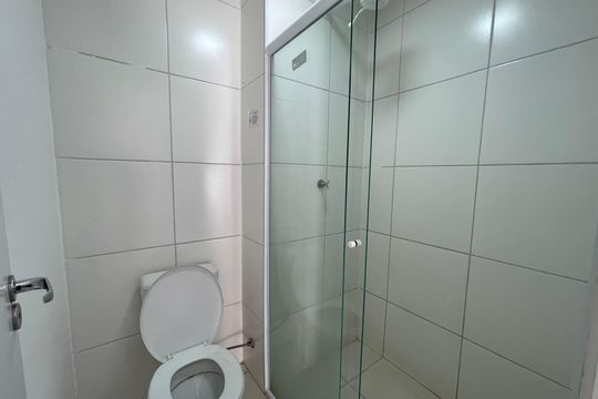 Banheiro de apartamento à venda com 2 quartos, 38m² em Jaguaré, São Paulo