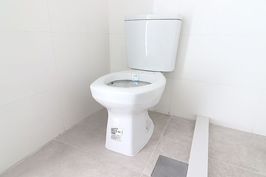 Banheiro da Suíte 1 de apartamento à venda com 2 quartos, 82m² em São João, Porto Alegre