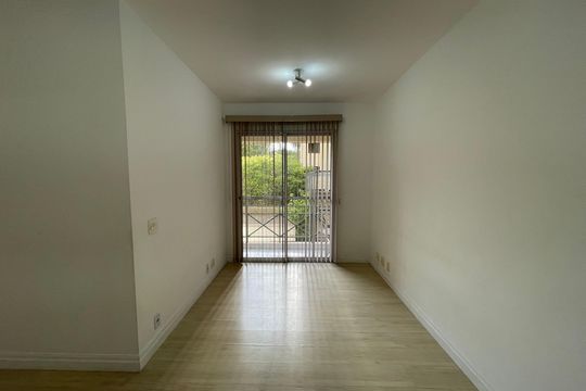 Sala de apartamento para alugar com 3 quartos, 68m² em Jardim das Vertentes, São Paulo