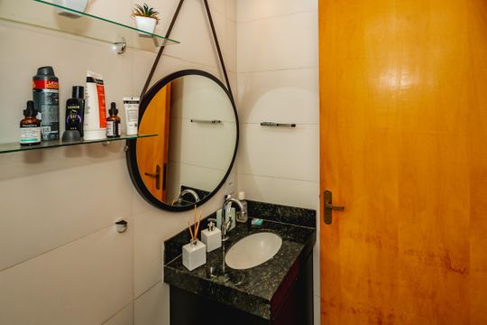 Banheiro de apartamento para alugar com 2 quartos, 70m² em Mantiqueira, Belo Horizonte