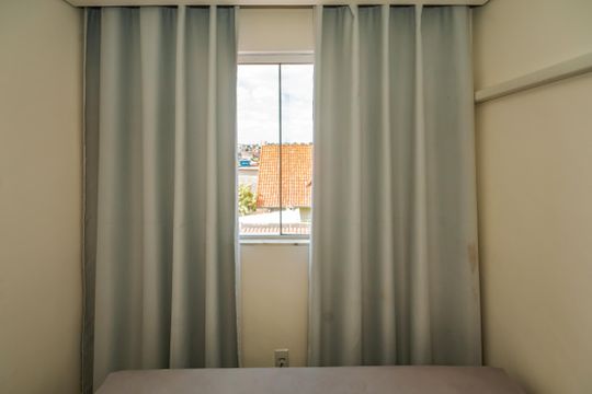 Quarto 2 de apartamento para alugar com 2 quartos, 70m² em Mantiqueira, Belo Horizonte