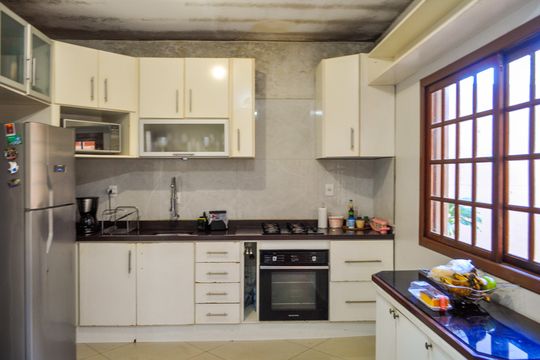 Cozinha de casa à venda com 3 quartos, 146m² em Hípica, Porto Alegre