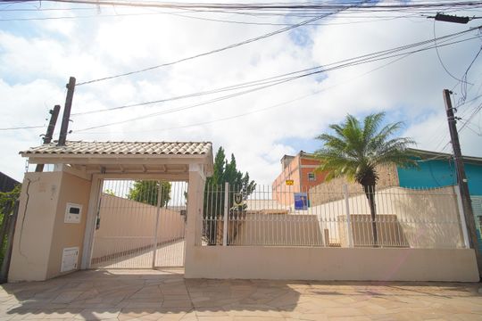 Fachada de casa para alugar com 2 quartos, 110m² em Santos Dumont, São Leopoldo