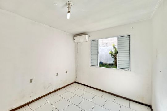 Quarto 1 de apartamento para alugar com 2 quartos, 80m² em São João Batista, São Leopoldo