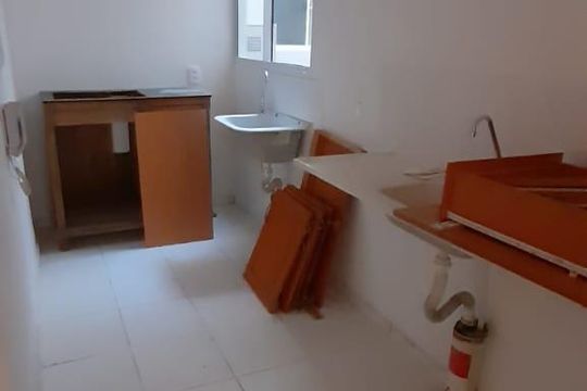 Cozinha e Área de Serviço de apartamento à venda com 2 quartos, 42m² em Rubem Berta, Porto Alegre