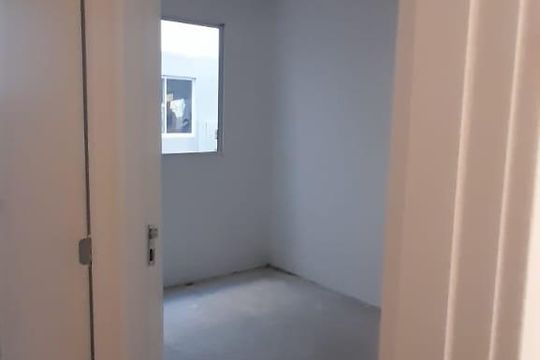 Quarto 1 de apartamento à venda com 2 quartos, 42m² em Rubem Berta, Porto Alegre