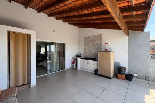 Varanda de casa à venda com 2 quartos, 112m² em Vila Junqueira, Santo André