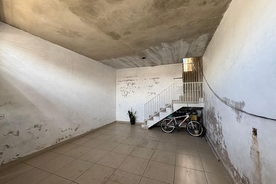 Garagem de casa à venda com 2 quartos, 112m² em Vila Junqueira, Santo André