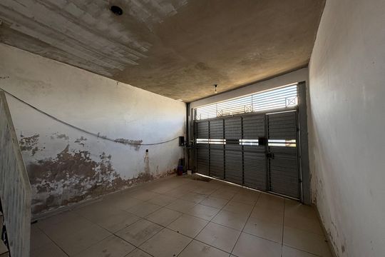 Garagem de casa à venda com 2 quartos, 112m² em Vila Junqueira, Santo André