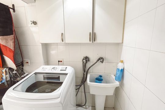 Área de Serviço de apartamento à venda com 3 quartos, 180m² em Vila Amélia, São Paulo