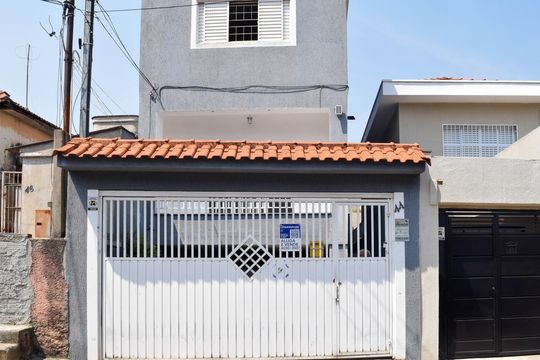 Fachada de casa à venda com 3 quartos, 170m² em Penha de França, São Paulo