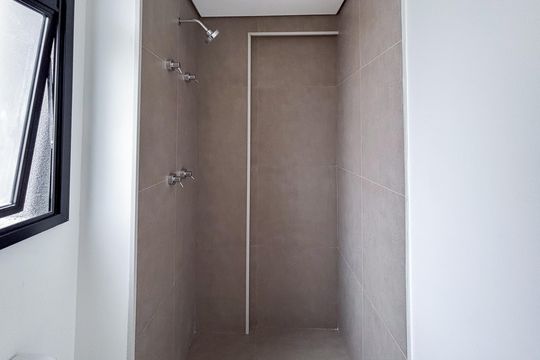 Banheiro de apartamento à venda com 2 quartos, 20m² em Jardim Paulista, São Paulo