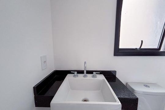 Banheiro de apartamento à venda com 2 quartos, 20m² em Jardim Paulista, São Paulo