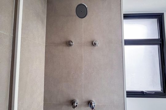 Banheiro da Suíte de apartamento à venda com 2 quartos, 20m² em Jardim Paulista, São Paulo