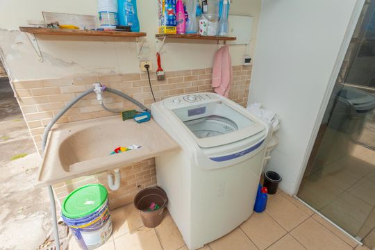 Área de Serviço de casa à venda com 3 quartos, 190m² em Vila Campo Grande, São Paulo