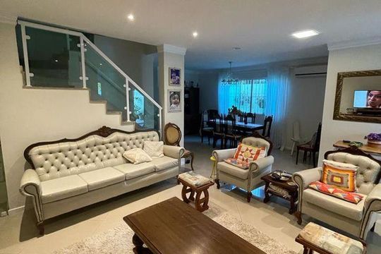 Casa à venda com 5 quartos, 259m² em Recreio dos Bandeirantes, Rio de Janeiro