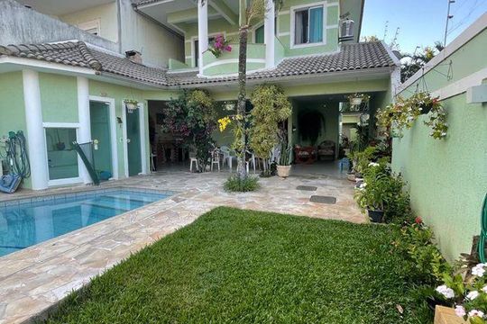 Casa à venda com 5 quartos, 259m² em Recreio dos Bandeirantes, Rio de Janeiro