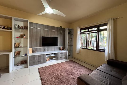 Sala de casa à venda com 3 quartos, 178m² em Campestre, São Leopoldo