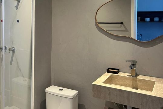 Banheiro de apartamento para alugar com 1 quarto, 37m² em Indianópolis, São Paulo