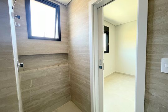 Banheiro da Suíte de apartamento à venda com 3 quartos, 75m² em Itapoã, Belo Horizonte