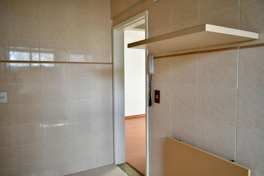 Cozinha de apartamento à venda com 1 quarto, 50m² em Parque Imperial, São Paulo