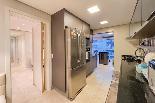 Cozinha de apartamento à venda com 3 quartos, 106m² em Vila Dom Pedro I, São Paulo