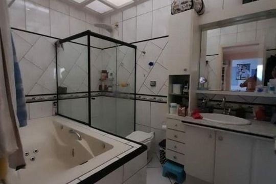 Casa à venda com 3 quartos, 230m² em Vila Pires, Santo André