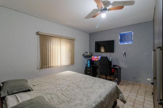 Casa à venda com 2 quartos, 200m² em Parque Bandeirante, Santo André