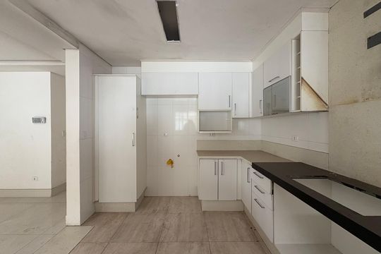 Cozinha de casa à venda com 3 quartos, 424m² em Parque Bandeirante, Santo André