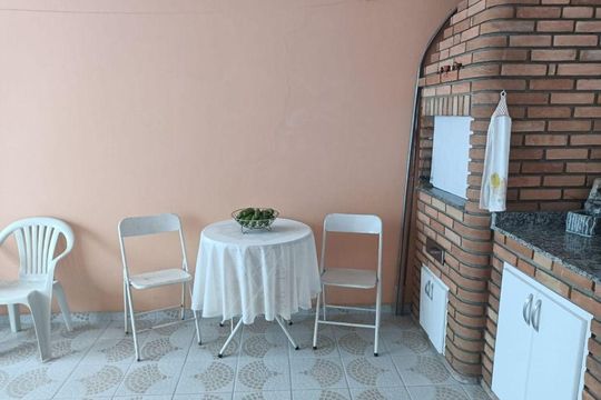 Casa à venda com 3 quartos, 181m² em Jardim Stella, Santo André