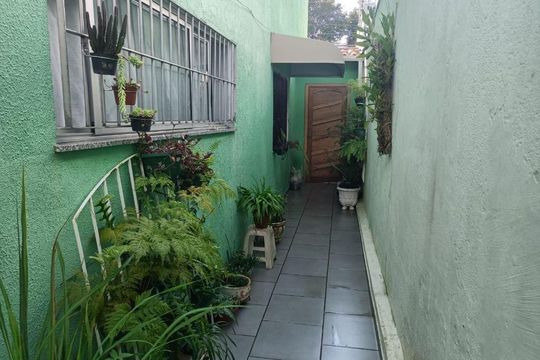 Casa à venda com 3 quartos, 181m² em Jardim Stella, Santo André