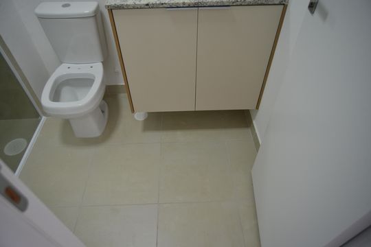 Banheiro da Suíte de apartamento para alugar com 2 quartos, 60m² em Vila Sao Pedro, Santo André