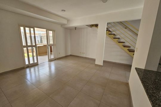 Casa de Condomínio à venda com 3 quartos, 110m² em Medeiros, Jundiaí
