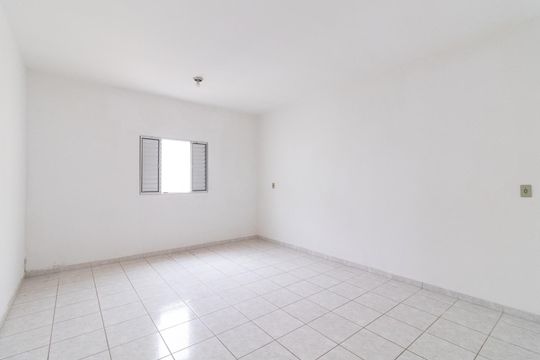Quarto 1 de casa para alugar com 2 quartos, 80m² em Penha de França, São Paulo
