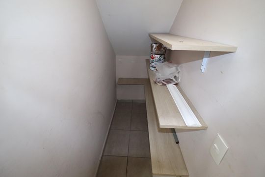 Depósito Garagem de casa à venda com 4 quartos, 152m² em Parque das Nações, Santo André