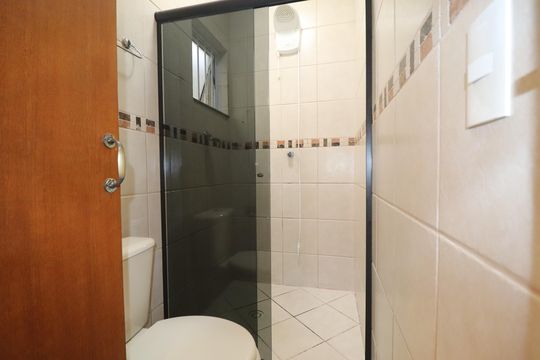 Banheiro da Suíte  de casa à venda com 4 quartos, 152m² em Parque das Nações, Santo André