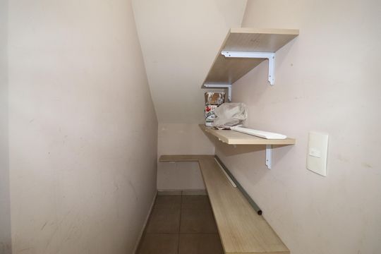 Depósito Garagem de casa à venda com 4 quartos, 152m² em Parque das Nações, Santo André