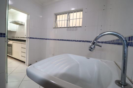 Área de Serviço de casa à venda com 4 quartos, 152m² em Parque das Nações, Santo André