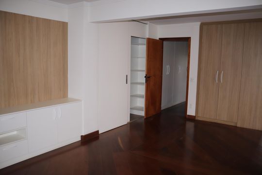 Suíte 2 de apartamento à venda com 2 quartos, 195m² em Higienópolis, São Paulo