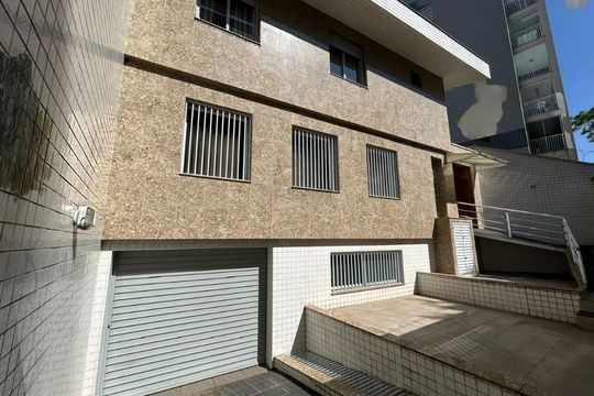 Casa à venda com 3 quartos, 323m² em Cidade Mãe do Céu, São Paulo