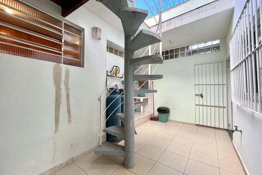 Quintal de casa à venda com 3 quartos, 107m² em Vila Santa Catarina, São Paulo