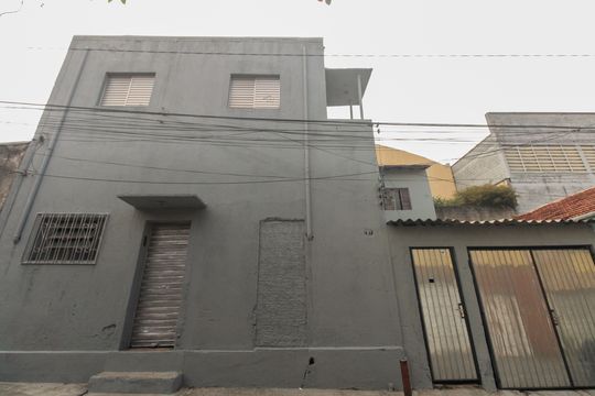 Fachada de casa para alugar com 1 quarto, 180m² em Vila Esperança, São Paulo